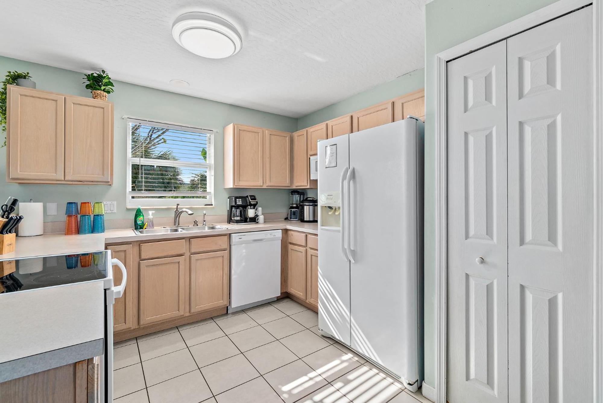 Surfside Paradise Retreat - 3Br And 2Ba Duplex, Grill, Dog Friendly - Close To The Beach! Melbourne Exterior foto