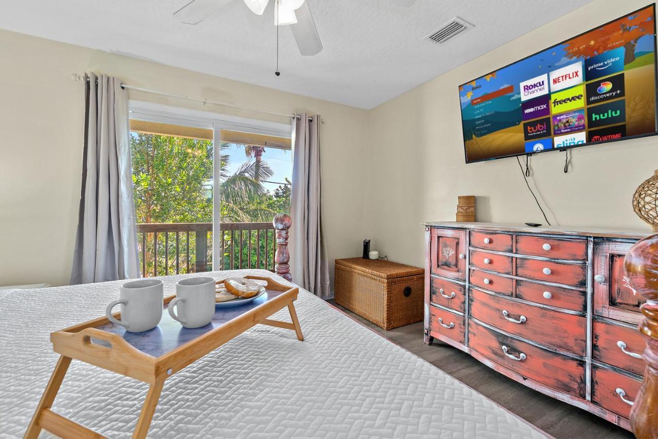 Surfside Paradise Retreat - 3Br And 2Ba Duplex, Grill, Dog Friendly - Close To The Beach! Melbourne Exterior foto